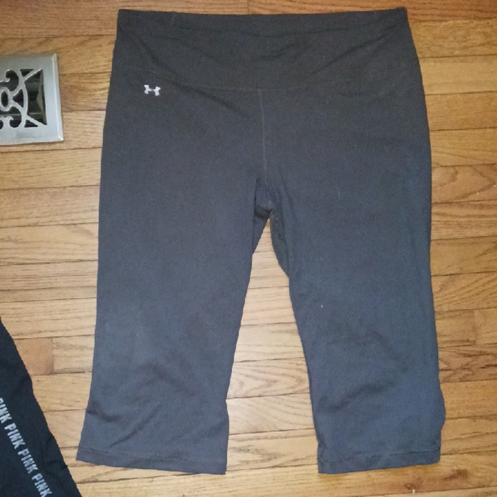 Under Armour Gray Capris